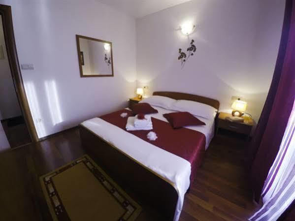 Villa Tonina Trogir Ngoại thất bức ảnh